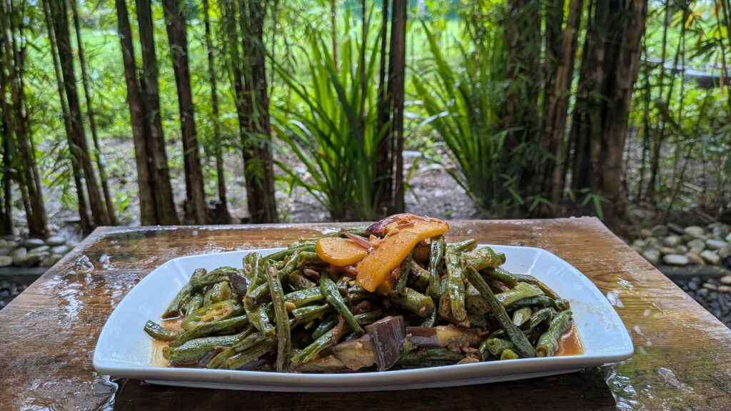 Simple One Pot Pinakbet